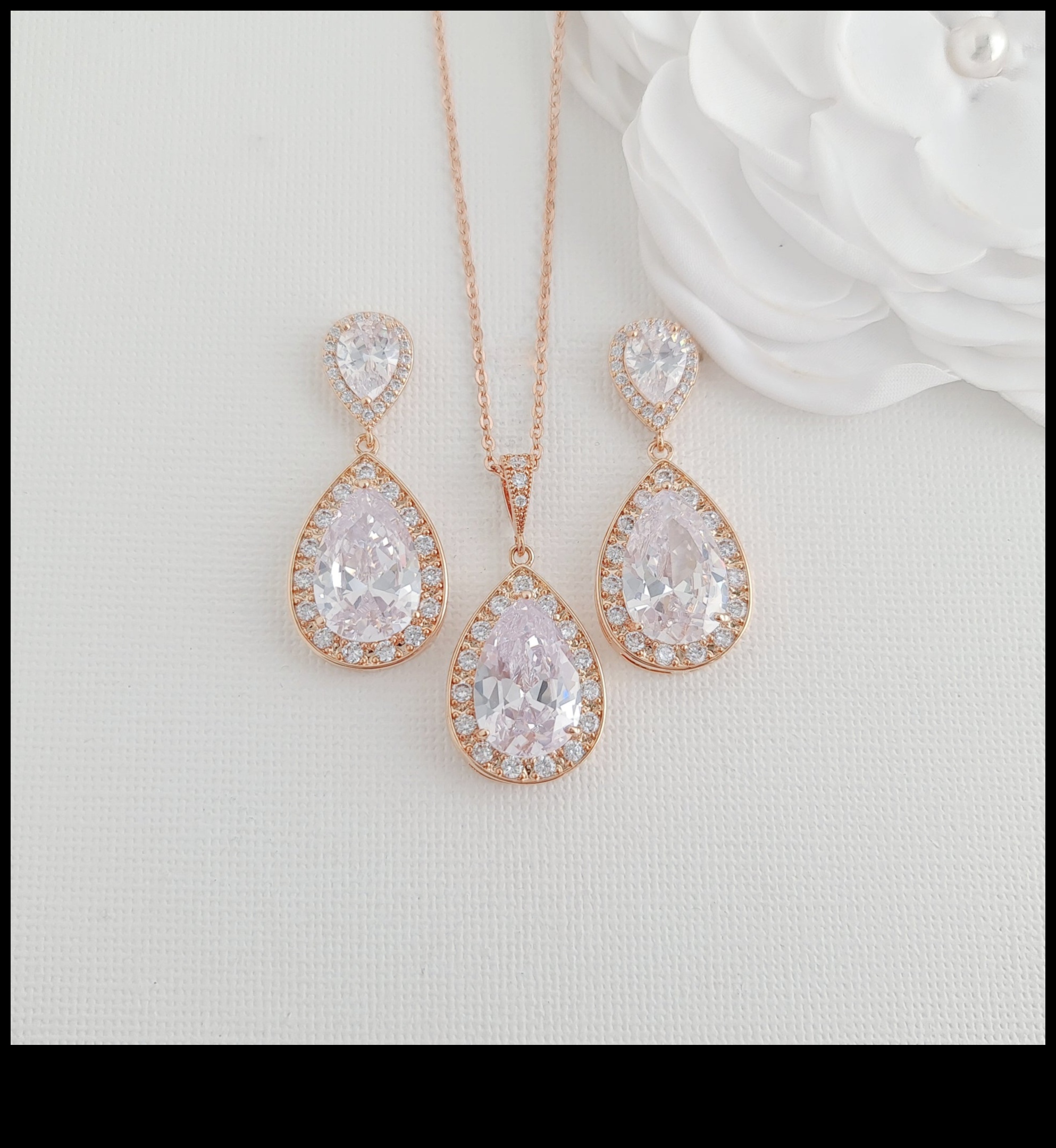 الحب اللامع: إضاءات مجوهرات الزفاف