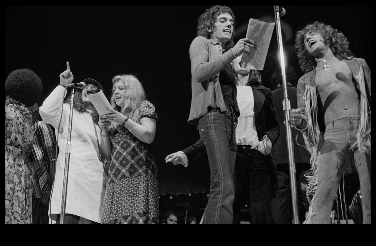 الفرق الملحمية: سيمفونية عالمية من المعالم